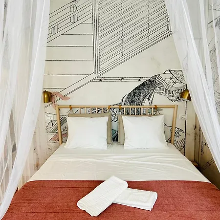 Ultracentral Lux Boutique 1br Ap Near Subway Bucarest