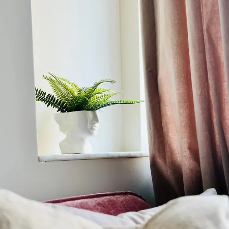 Apartment Ultracentral Lux Boutique 1br Ap Near Subway